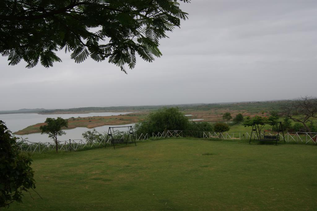 Kutch Safari Lodge Bhuj Bagian luar foto