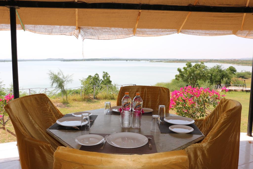 Kutch Safari Lodge Bhuj Bagian luar foto